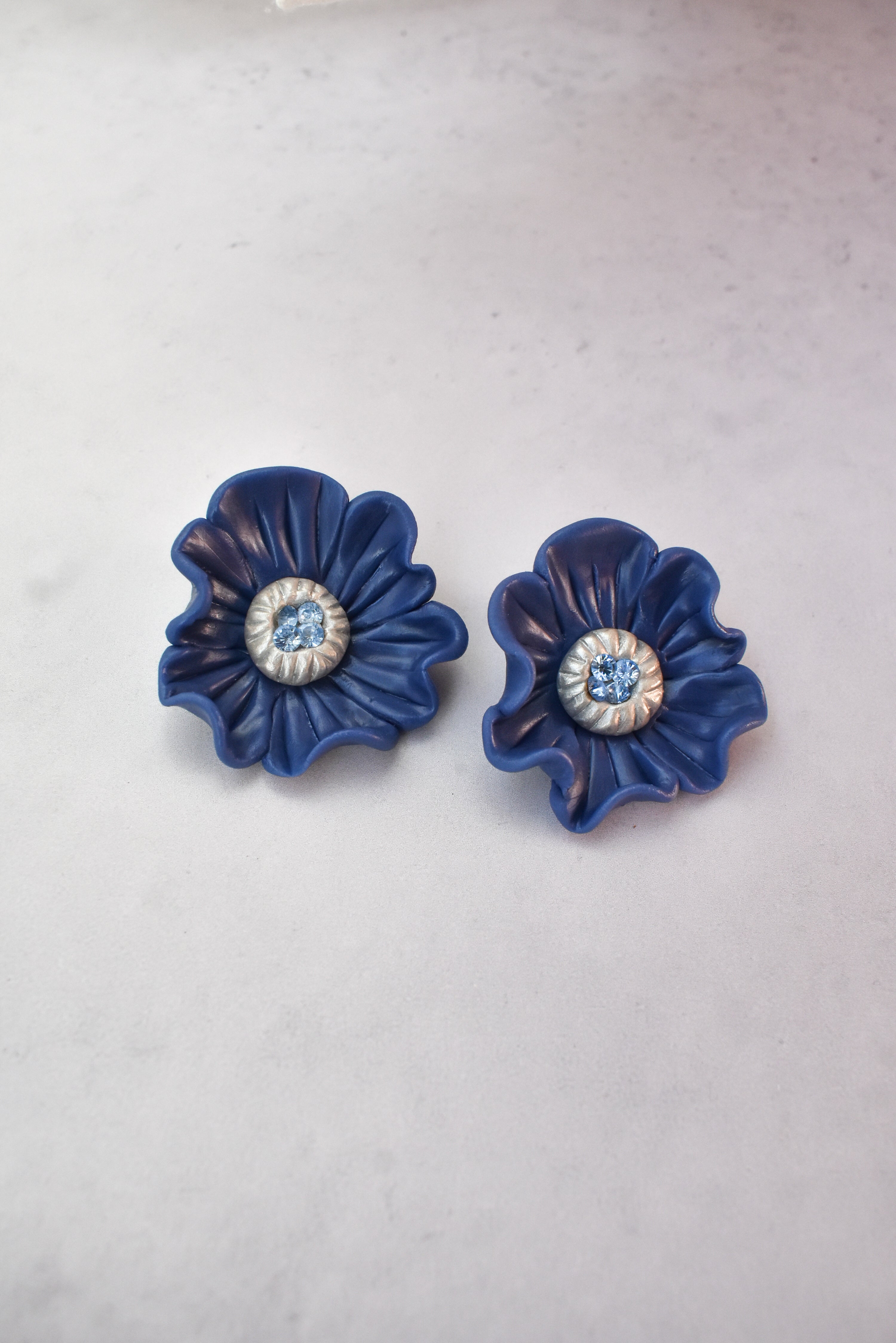 pendientes azules de invitada